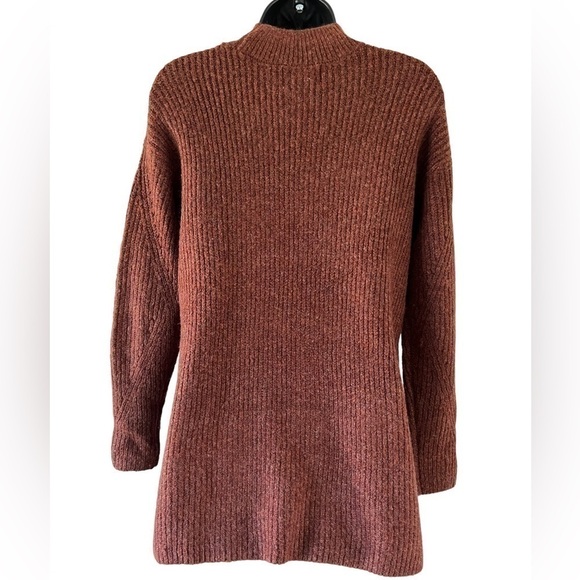 OLD Navy Knit Sweater in Brown (Small) - Picture 3 of 5
